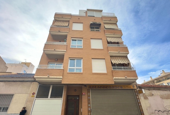 Resale - Apartment / flat - Torrevieja