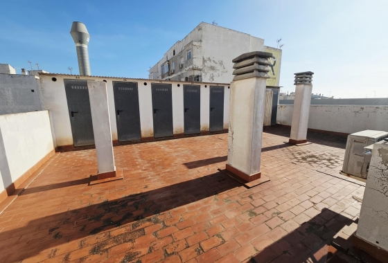 Resale - Apartment / flat - Torrevieja - Estacion De Autobuses