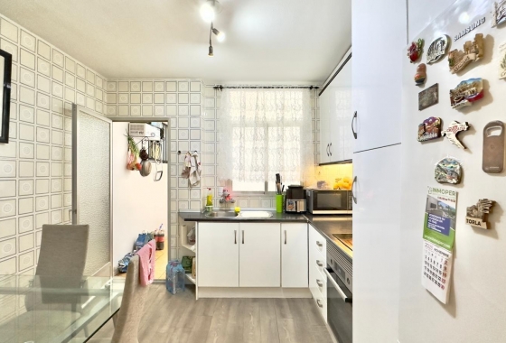 Resale - Apartment / flat - Torrevieja - Centro