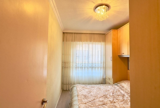 Resale - Apartment / flat - Torrevieja - Centro