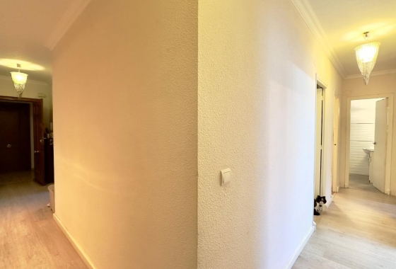 Resale - Apartment / flat - Torrevieja - Centro