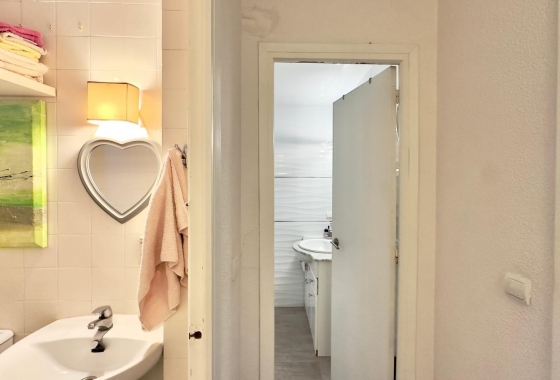 Resale - Apartment / flat - Torrevieja - Centro