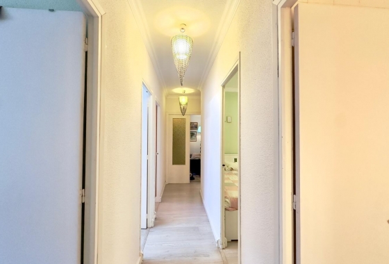 Resale - Apartment / flat - Torrevieja - Centro