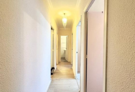 Resale - Apartment / flat - Torrevieja - Centro