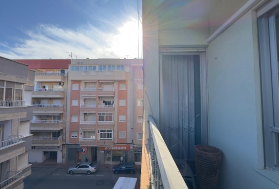 Resale - Apartment / flat - Torrevieja - Centro