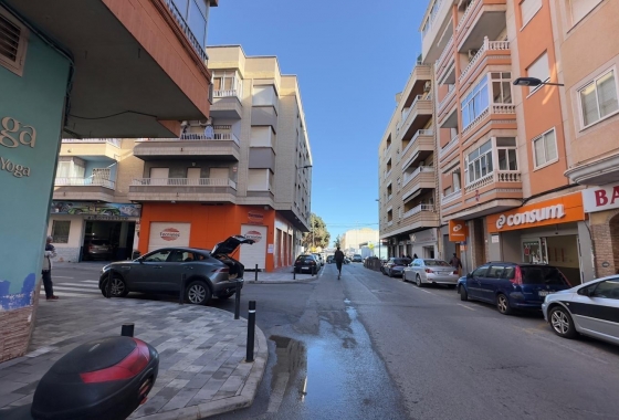 Resale - Apartment / flat - Torrevieja - Centro