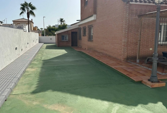 Resale - Villa - La Manga del Mar Menor - Playa Principe