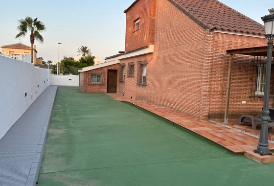 Resale - Villa - La Manga del Mar Menor - Playa Principe