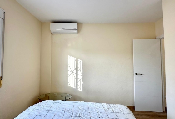 Resale - Bungalow - Torrevieja - Torreblanca