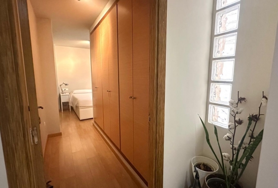 Resale - Apartment / flat - Torrevieja - La Mata