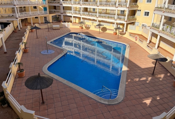 Resale - Apartment / flat - Orihuela Costa - Campoamor