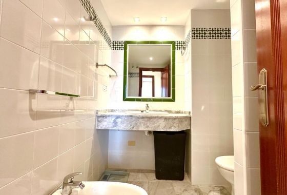 Herverkoop - Appartement / flat - Torrevieja - Los Frutales