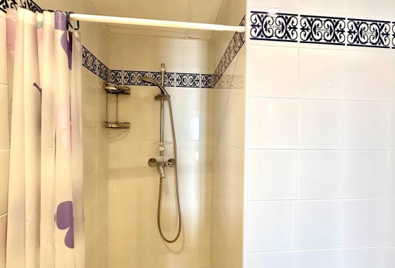 Herverkoop - Appartement / flat - Torrevieja - Los Frutales