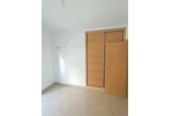 Resale - Apartment / flat - Torrevieja - Estacion De Autobuses