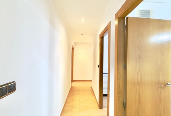 Resale - Apartment / flat - Torrevieja - Centro