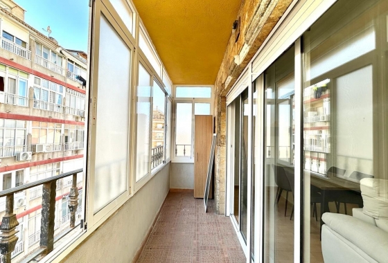 Resale - Apartment / flat - Torrevieja - Centro
