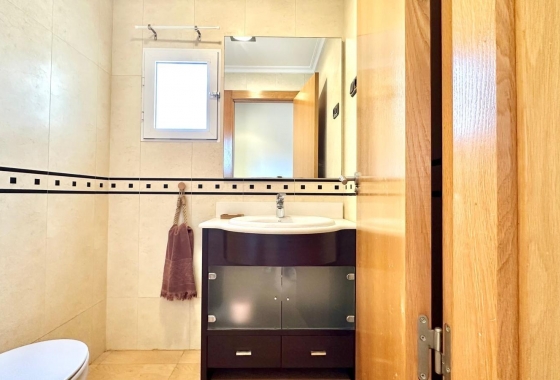 Resale - Apartment / flat - Torrevieja - Centro