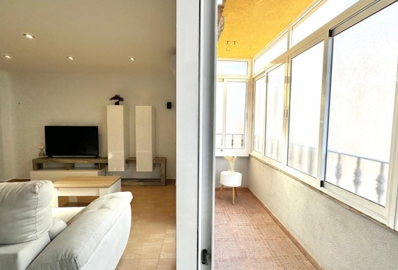 Resale - Apartment / flat - Torrevieja - Centro