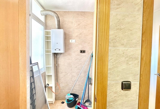 Resale - Apartment / flat - Torrevieja - Centro