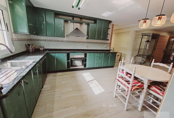 Resale - Villa - Torrevieja - La Siesta - El Salado - Torreta