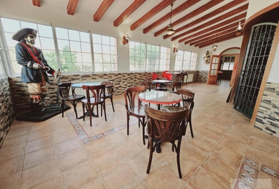 Resale - Villa - Torrevieja - La Siesta - El Salado - Torreta