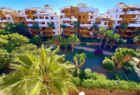 Resale - Apartment / flat - Torrevieja - Punta Prima