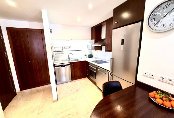 Resale - Apartment / flat - Torrevieja - Punta Prima