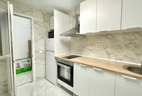 Wiederverkauf - Wohnung - Torrevieja - Playa del Cura