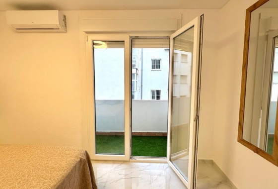 Wiederverkauf - Wohnung - Torrevieja - Playa del Cura