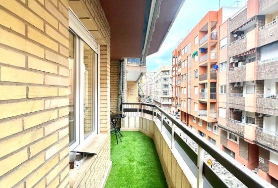 Wiederverkauf - Wohnung - Torrevieja - Playa del Cura