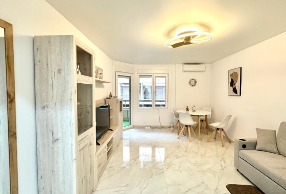 Wiederverkauf - Wohnung - Torrevieja - Playa del Cura