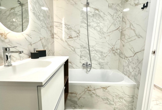 Wiederverkauf - Wohnung - Torrevieja - Playa del Cura