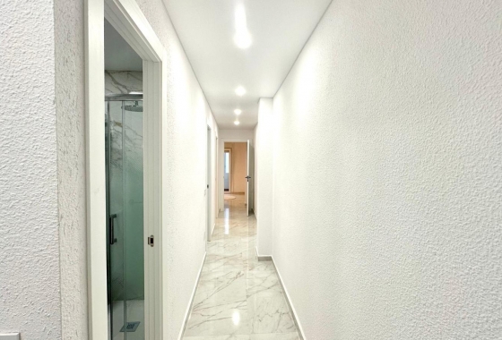 Wiederverkauf - Wohnung - Torrevieja - Playa del Cura