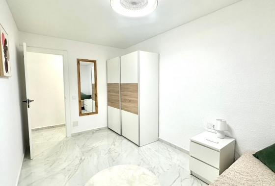 Wiederverkauf - Wohnung - Torrevieja - Playa del Cura