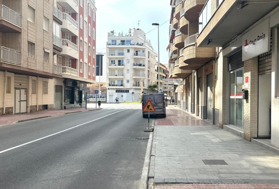Resale - Apartment / flat - Torrevieja - Playa del Cura
