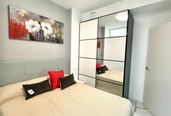 Resale - Apartment / flat - Torrevieja - Playa del Cura