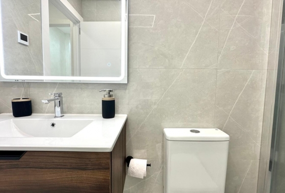 Resale - Apartment / flat - Torrevieja - Playa del Cura