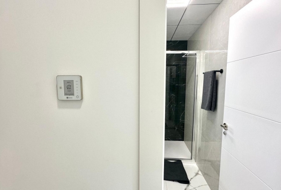 Resale - Apartment / flat - Torrevieja - Playa del Cura