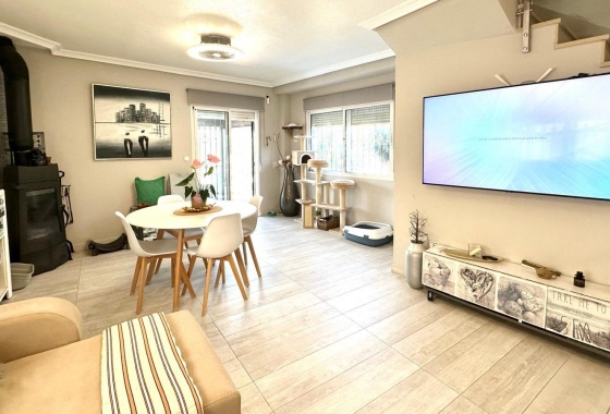 Resale - Villa - Orihuela Costa - La Regia