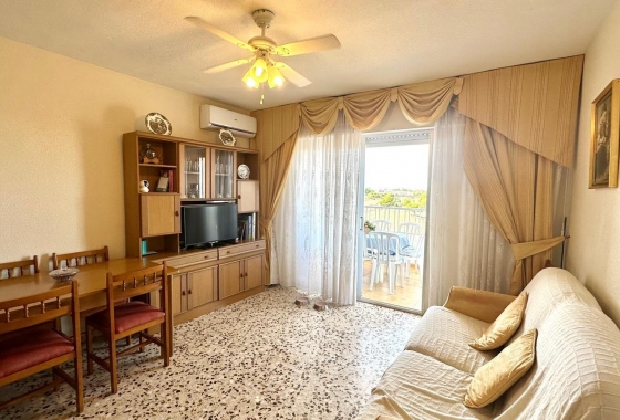 Resale - Apartment / flat - Torrevieja - Punta Prima