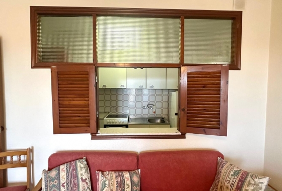 Resale - Apartment / flat - Torrevieja - Punta Prima