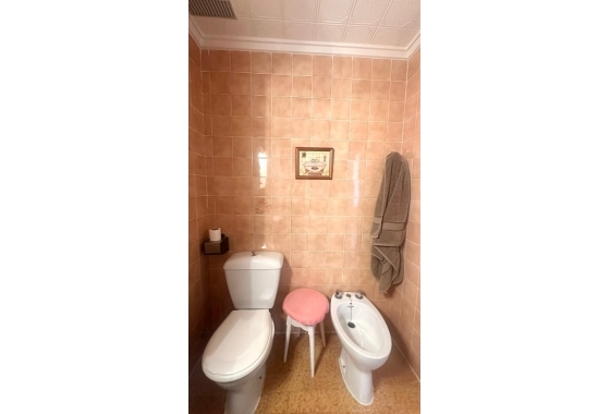 Resale - Apartment / flat - Torrevieja - Punta Prima