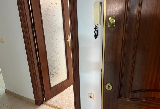 Resale - Apartment / flat - Torrevieja - Playa del Cura