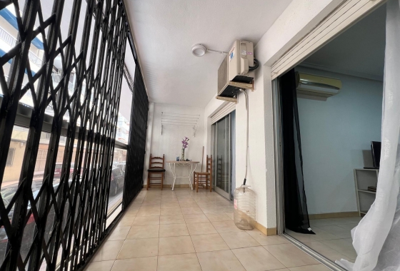 Resale - Apartment / flat - Torrevieja - Playa del Cura
