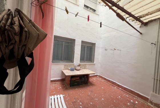 Resale - Apartment / flat - Torrevieja - Playa del Cura