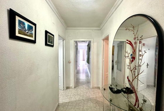 Resale - Apartment / flat - Torrevieja - Centro