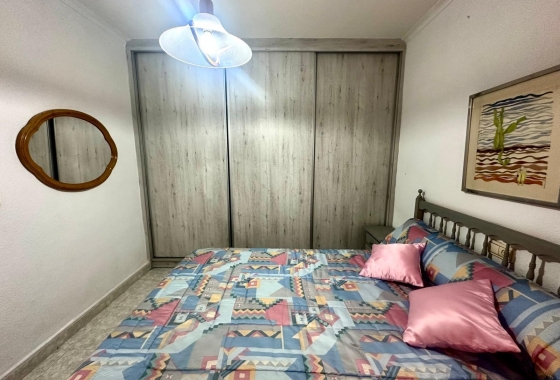 Resale - Apartment / flat - Torrevieja - Centro