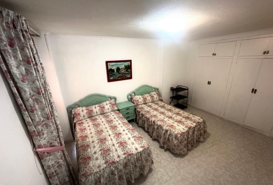 Resale - Apartment / flat - Torrevieja - Centro