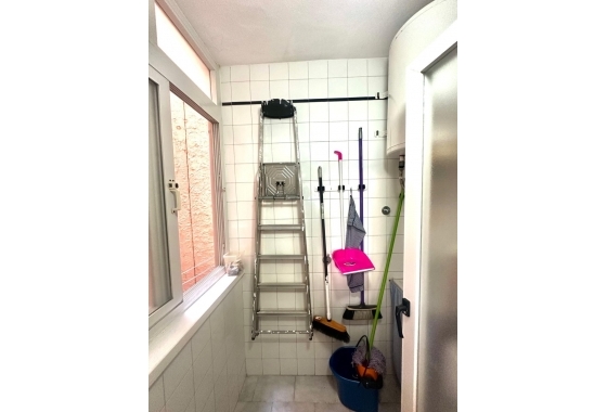 Resale - Apartment / flat - Torrevieja - Centro