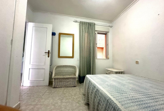 Resale - Apartment / flat - Torrevieja - Centro